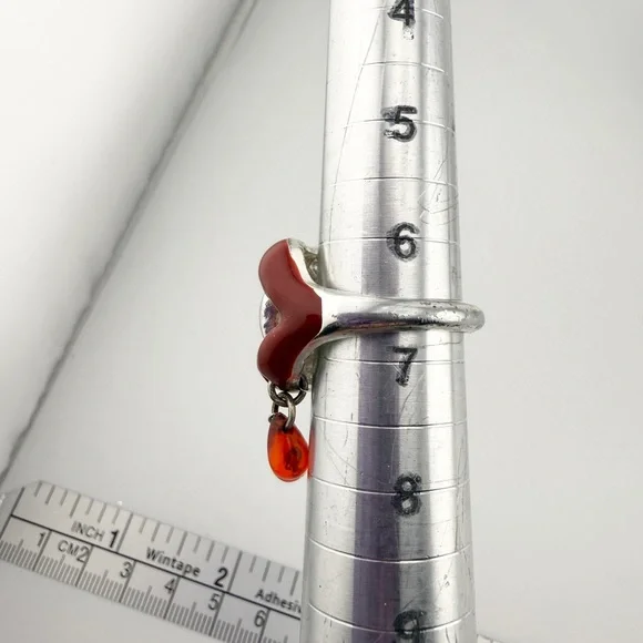 Red Vampire Mouth Lip Fangs Ring with Crystal Dripping Blood Silver Toned Ring - Picture 5 of 8